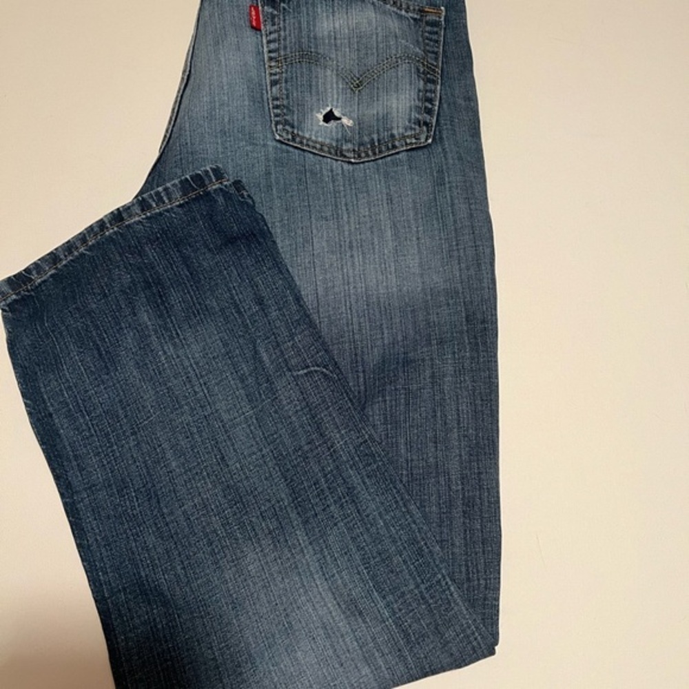 EUC LEVIS 514 Men's Straight Distressed Ripped Fade Denim Jeans 34x32 (E4)